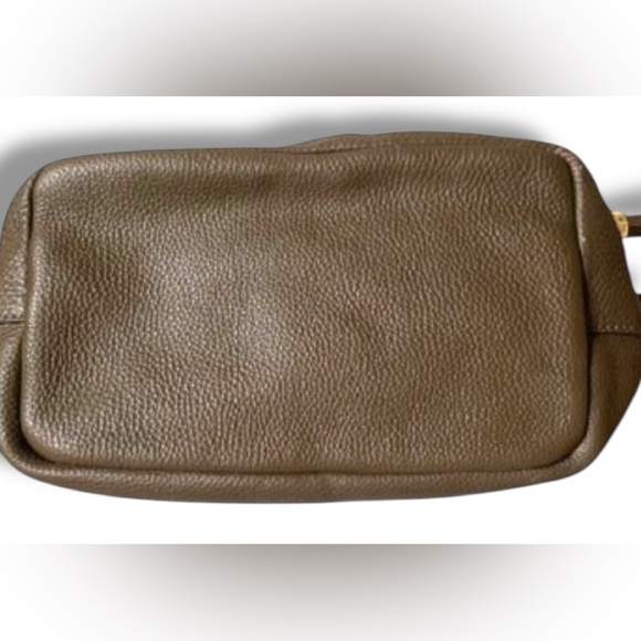 HENRI BENDEL Elegant Olive 🫒 Green Leather Bucket Bag Drawstring COLLECTIBLE - Picture 3 of 7